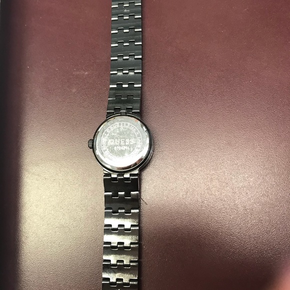 Guess dark grey watch - Picture 2 of 5
